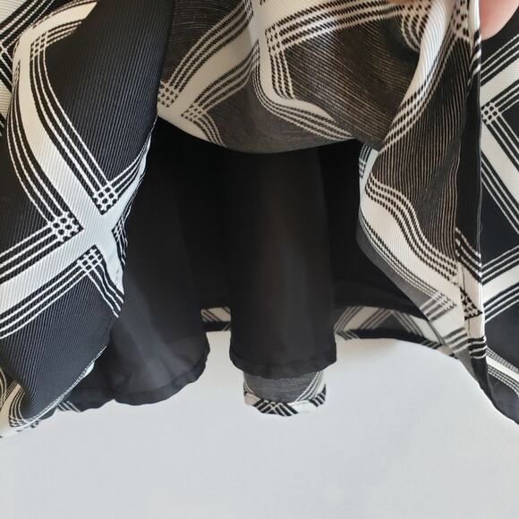 Women's full midi skirt black white Express size 8 - Picture 2 of 7